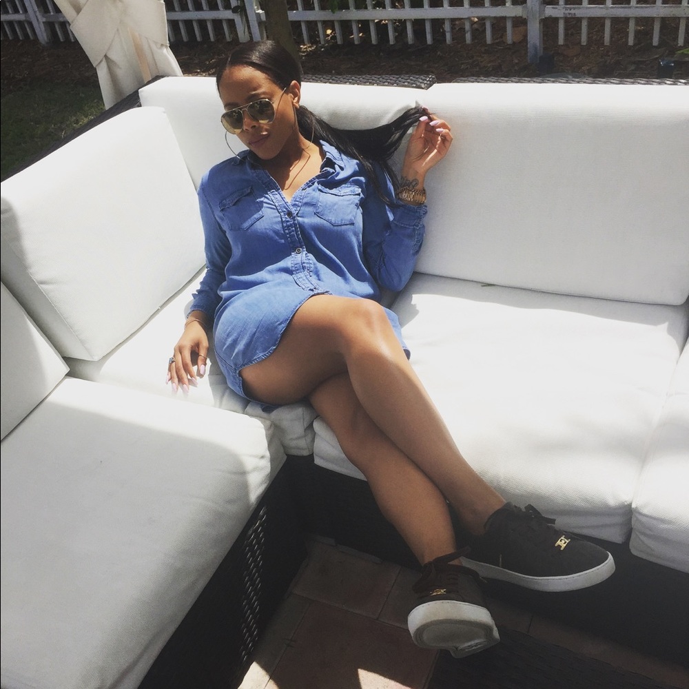 Denim dress!